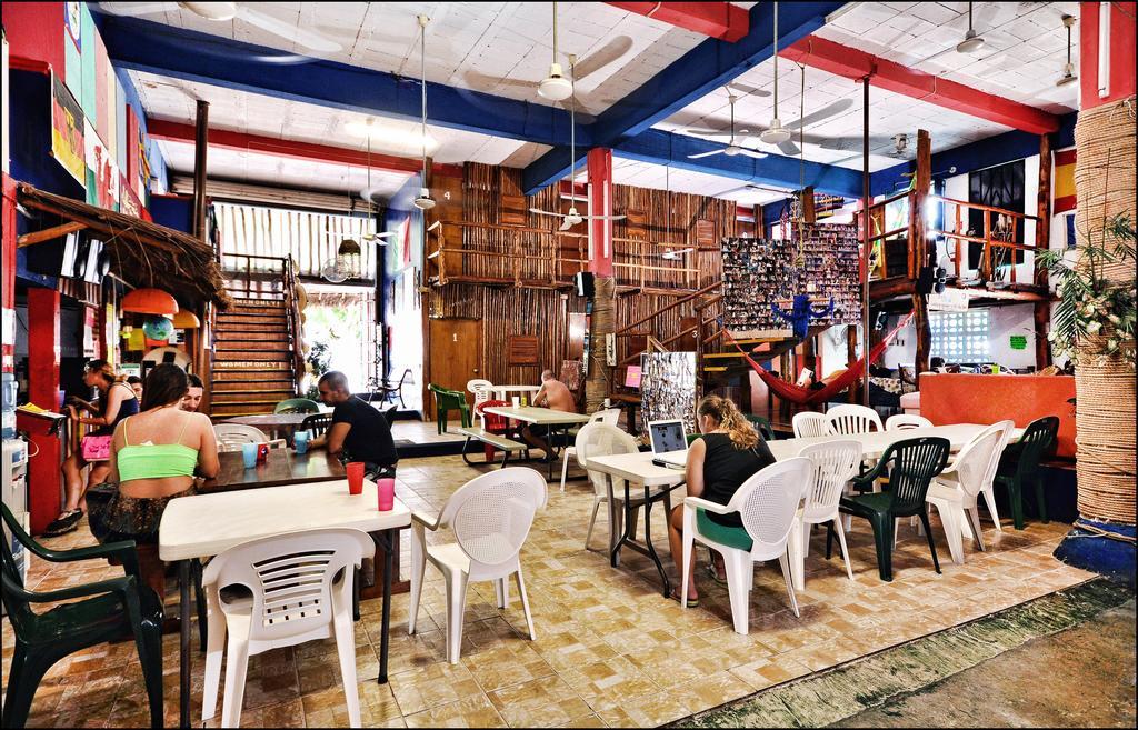 Hostel Playa Playa del Carmen Ngoại thất bức ảnh