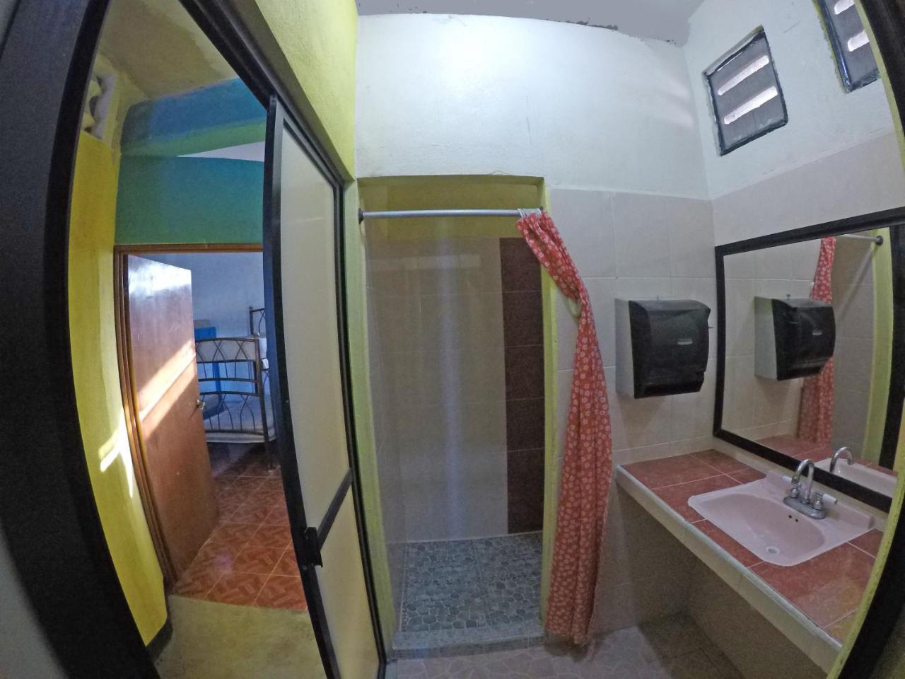Hostel Playa Playa del Carmen Ngoại thất bức ảnh